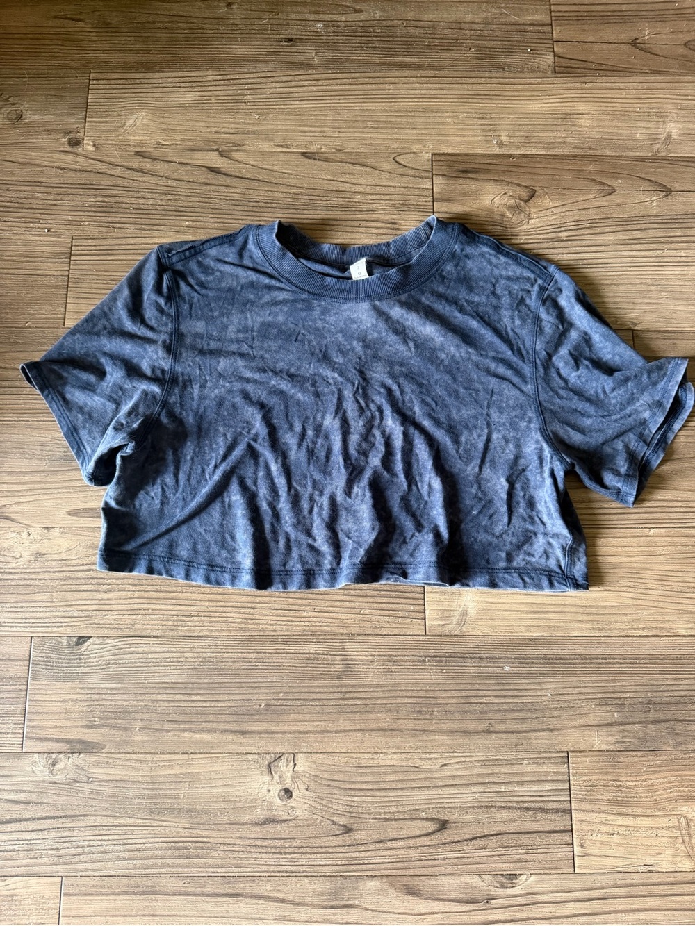 lululemon athletica Washed Black Cropped Tee